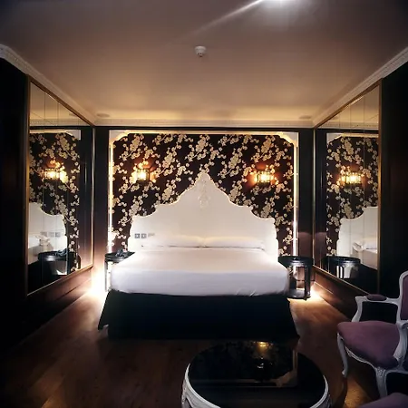 Отель La Franca Travellers Adults Only Барселона